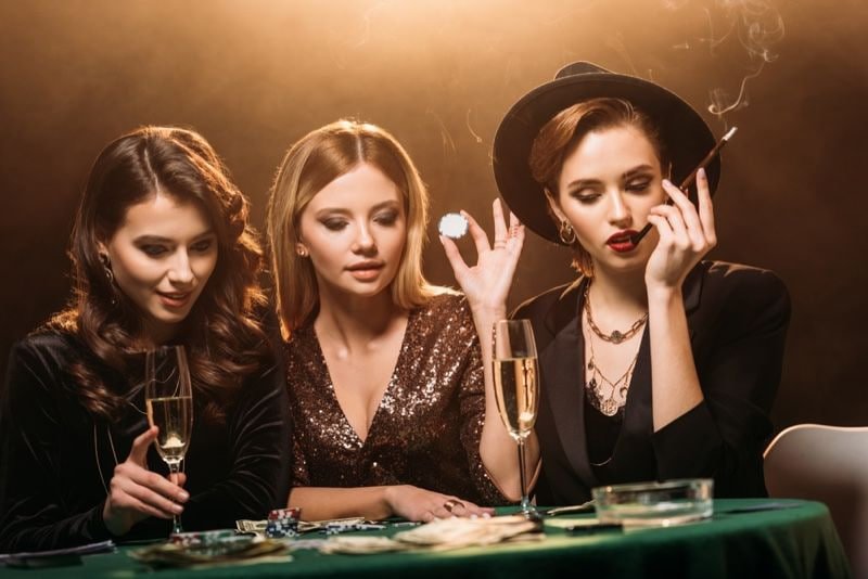 Filipino player accessing luckyph Casino games on a mobile phone